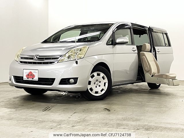 toyota isis 2009 CFJ7124738 image 1