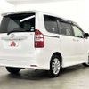 toyota noah 2012 504928-927159 image 2