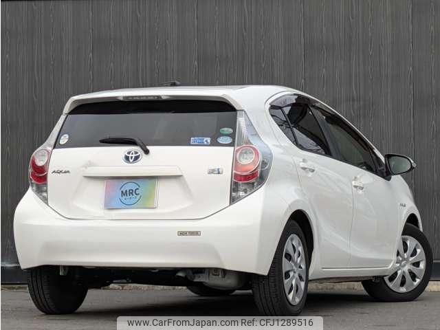 toyota aqua 2014 quick_quick_DAA-NHP10_NHP10-2383796 image 2
