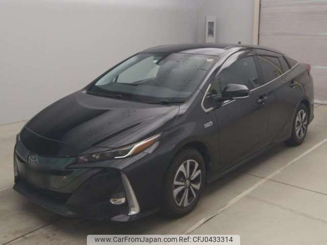 toyota prius-phv 2017 -TOYOTA--Prius PHV DLA-ZVW52--ZVW52-3043947---TOYOTA--Prius PHV DLA-ZVW52--ZVW52-3043947- image 1