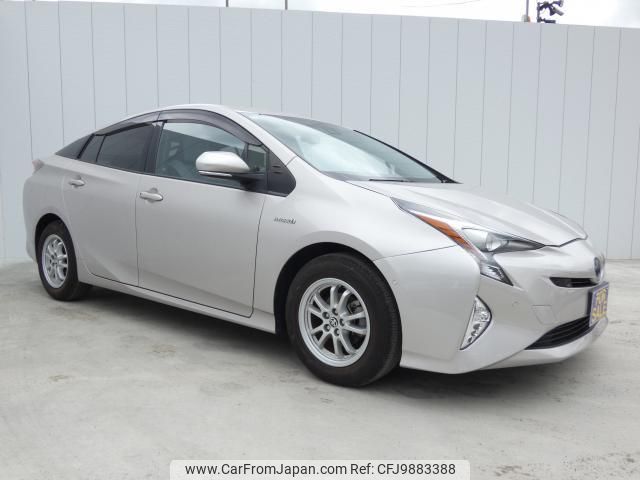 toyota prius 2016 quick_quick_DAA-ZVW51_ZVW51-8016405 image 1