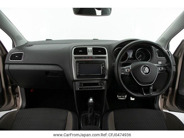 volkswagen cross-polo 2014 -VOLKSWAGEN--VW Cross Polo DBA-6RCJZW--WVWZZZ6RZFU029398---VOLKSWAGEN--VW Cross Polo DBA-6RCJZW--WVWZZZ6RZFU029398- image 2