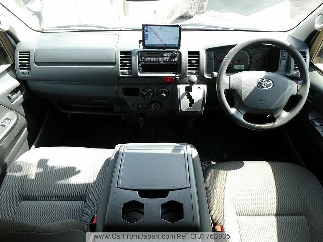 toyota hiace-van 2014 CFJ1763935 image 2