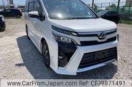 toyota voxy 2017 -TOYOTA--Voxy ZRR80W--ZRR80-0358405---TOYOTA--Voxy ZRR80W--ZRR80-0358405-