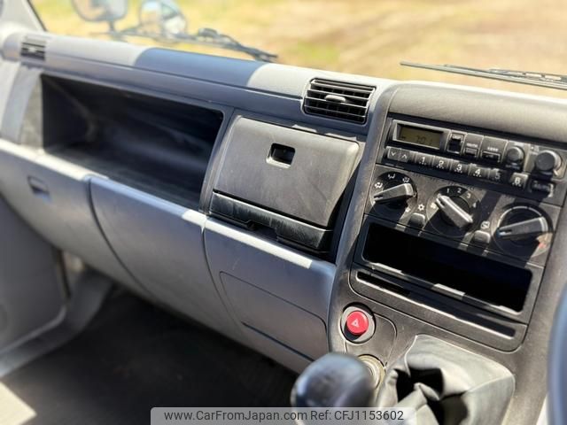 mitsubishi-fuso canter 2004 GOO_NET_EXCHANGE_0402556A30250516W001 image 2