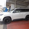 toyota land-cruiser-prado 2021 24430701 image 7