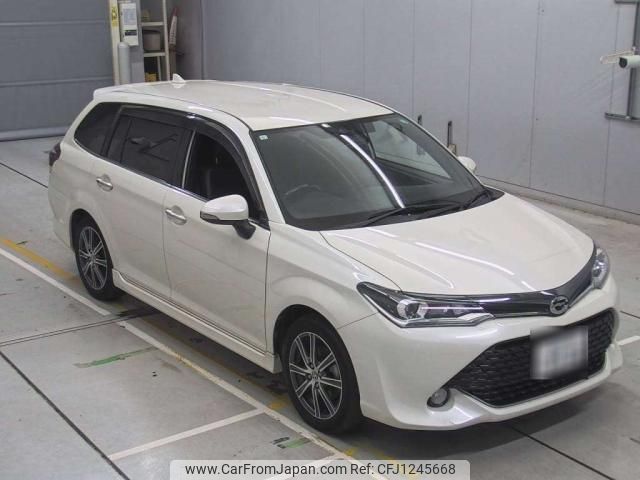 toyota corolla-fielder 2015 quick_quick_DBA-NZE161G_NRE161-0005472 image 1