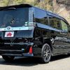 toyota voxy 2018 504928-929771 image 2