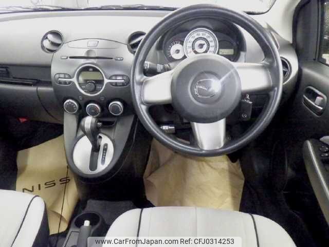 mazda demio 2010 TE127 image 2