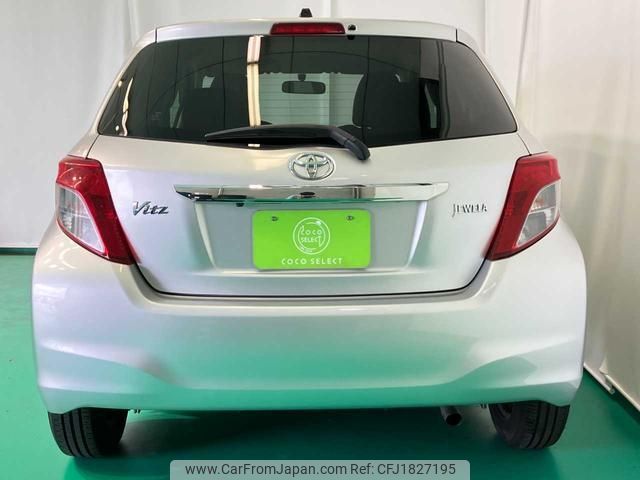 toyota vitz 2011 CFJ1827195 image 2