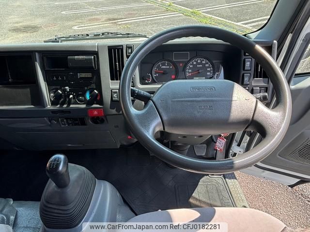 mazda titan 2017 GOO_NET_EXCHANGE_0401987A30240906W003 image 2