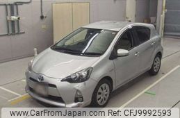 toyota aqua 2013 -TOYOTA--AQUA DAA-NHP10--NHP10-6190245---TOYOTA--AQUA DAA-NHP10--NHP10-6190245-