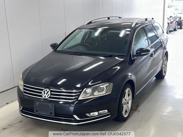 volkswagen passat-variant 2012 -VOLKSWAGEN--VW Passat Variant 3CCAX-CE087817---VOLKSWAGEN--VW Passat Variant 3CCAX-CE087817- image 1