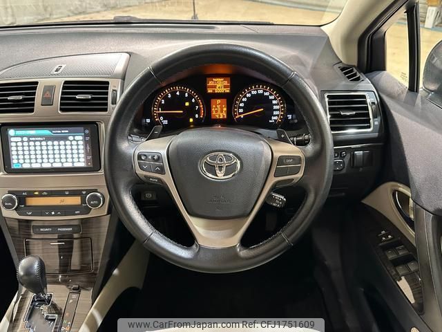 toyota avensis 2012 CFJ1751609 image 2