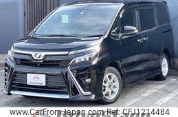 toyota voxy 2017 quick_quick_ZRR80W_ZRR80-0345155