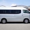 nissan nv350-caravan-wagon 2018 GOO_JP_700072025530240711002 image 3