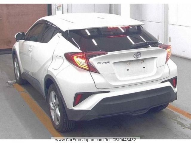 toyota c-hr 2018 quick_quick_DBA-NGX10_NGX10-2005620 image 2