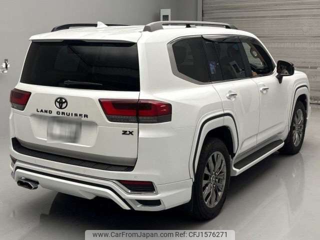 toyota land-cruiser-wagon 2023 CFJ1576271 image 2