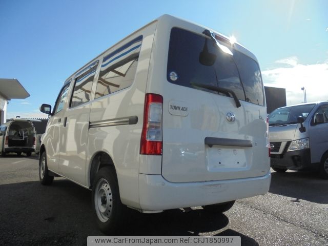 toyota townace-van 2021 CFJ1850997 image 2