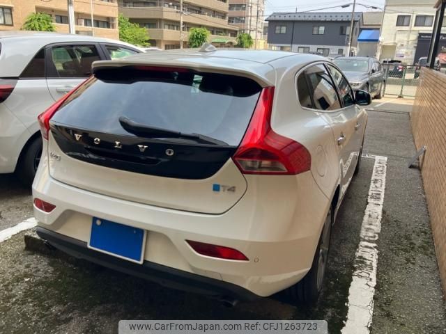 volvo v40 2014 -VOLVO--Volvo V40 DBA-MB4164T--YV1MV485BE2144866---VOLVO--Volvo V40 DBA-MB4164T--YV1MV485BE2144866- image 2