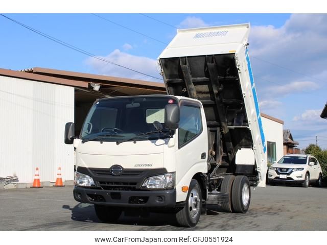 hino dutro 2017 GOO_NET_EXCHANGE_0230013A30241212W002 image 1