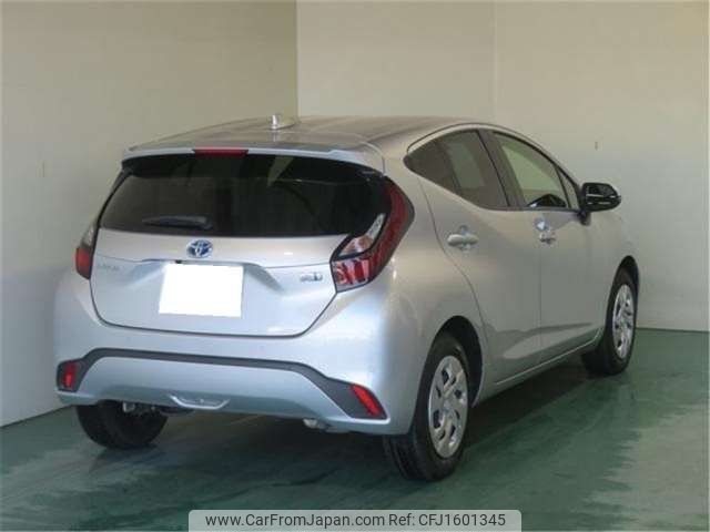 toyota aqua 2021 CFJ1601345 image 2