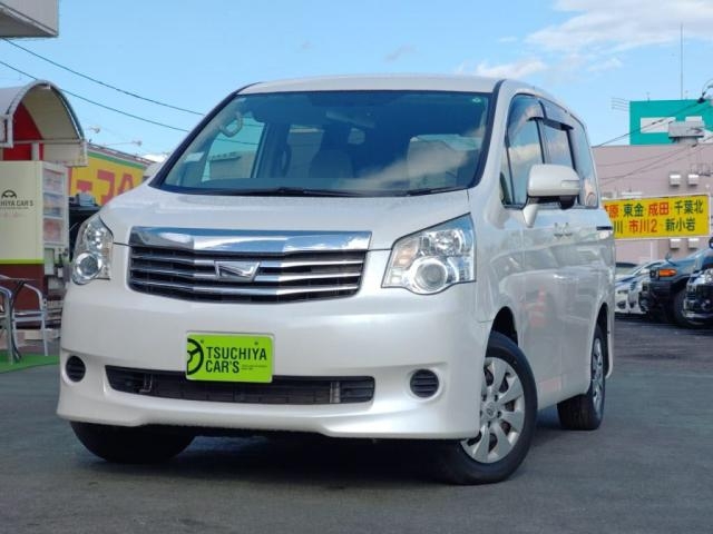 2013 Toyota Noah DBA-ZRR70G 2WD - Car Price $8,390
