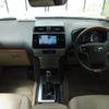 toyota land-cruiser-prado 2018 ENHANCEAUTO_1_ea300050 image 19