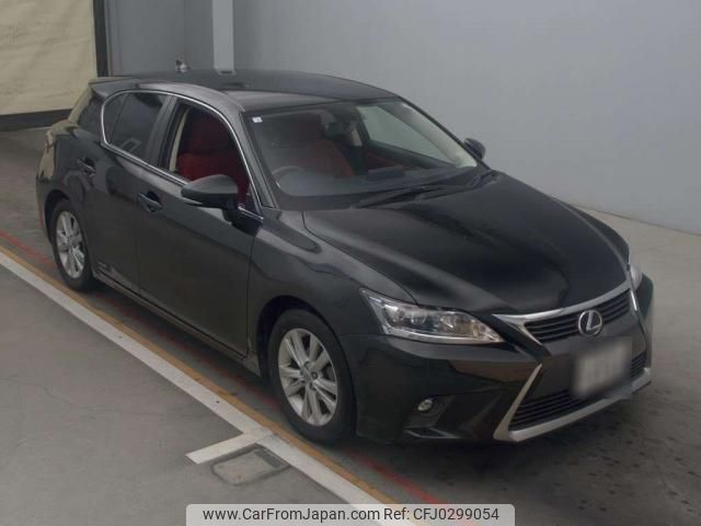 lexus ct 2014 quick_quick_DAA-ZWA10_ZWA10-2195849 image 1