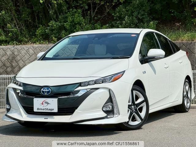 toyota prius-phv 2017 CFJ1556861 image 1