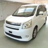 toyota noah 2009 ENHANCEAUTO_1_ea289332 image 7