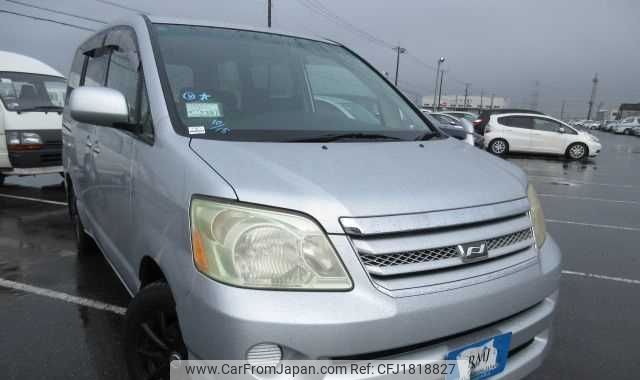 toyota noah 2006 CFJ1818827 image 1