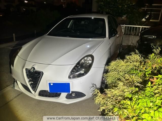 alfa-romeo giulietta 2013 CFJ1842483 image 1