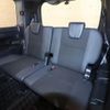 toyota noah 2019 -TOYOTA--Noah DBA-ZRR80W--ZRR80-0556892---TOYOTA--Noah DBA-ZRR80W--ZRR80-0556892- image 11