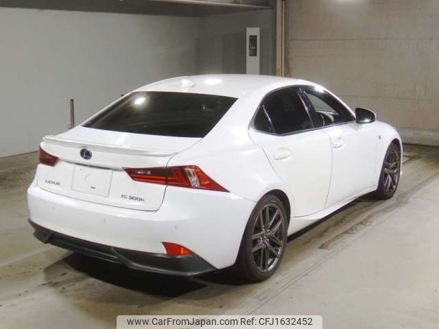 lexus is 2013 CFJ1632452 image 2