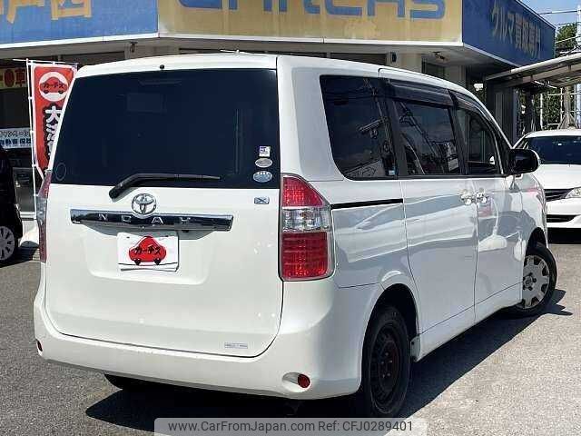 toyota noah 2008 504928-924866 image 2