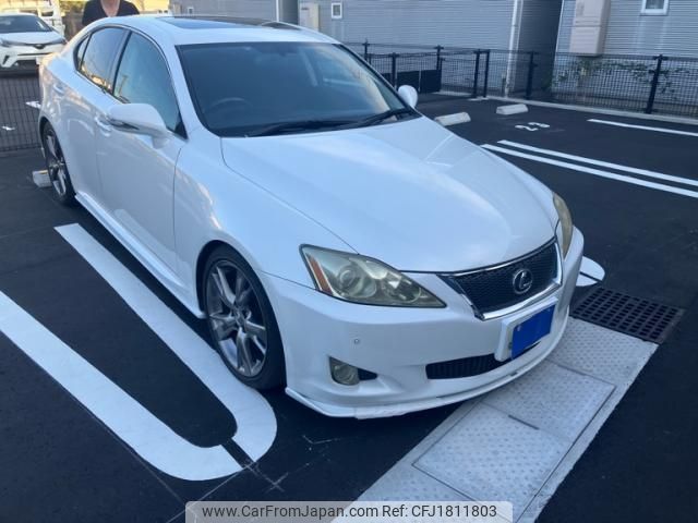lexus is 2008 CFJ1811803 image 1