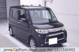 daihatsu tanto 2011 CFJ1536902