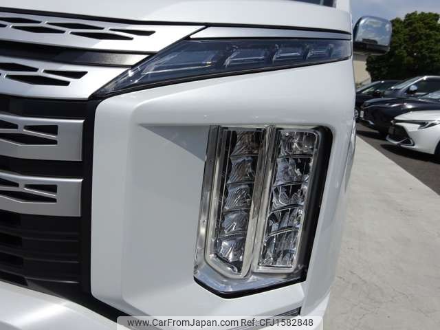 mitsubishi delica-d5 2022 CFJ1582848 image 2