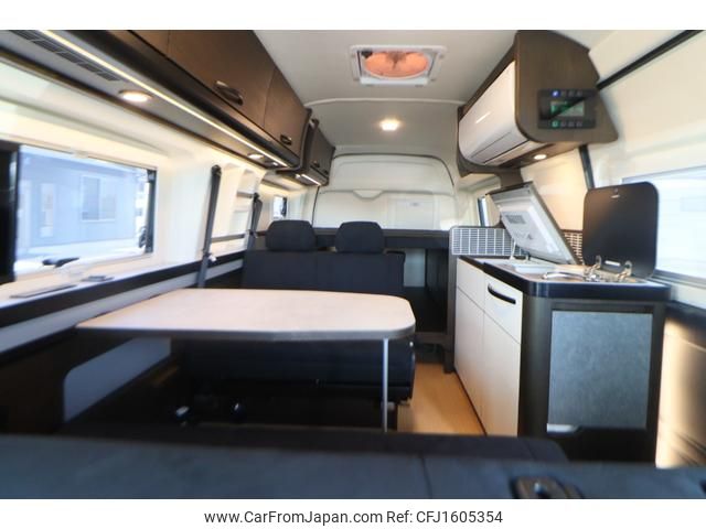 toyota hiace-van 2024 CFJ1605354 image 2