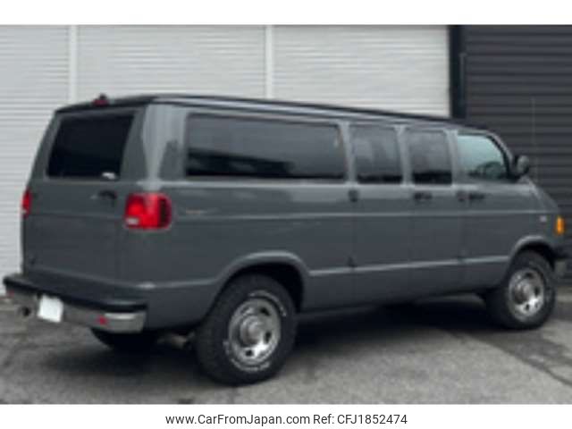 chrysler chrysler-others 2005 CFJ1852474 image 2