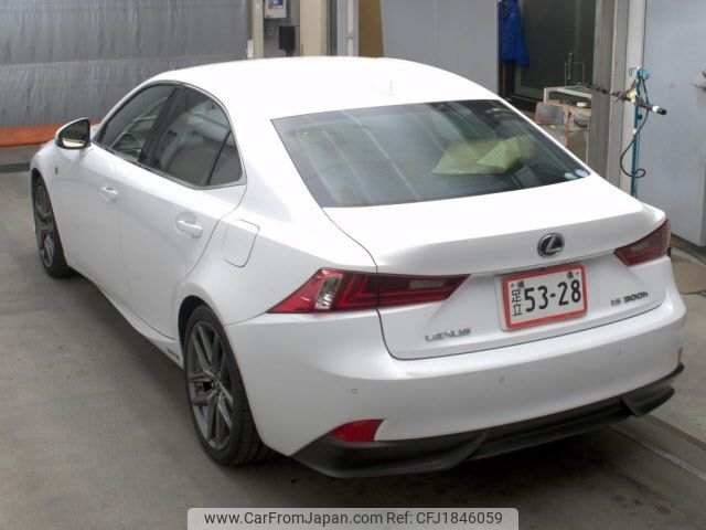 lexus is 2013 CFJ1846059 image 2