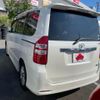 toyota noah 2010 CFJ1694823 image 2