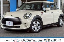 mini mini-others 2018 quick_quick_DBA-XU15M_WMWXU52050TH94540