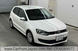 volkswagen polo 2014 -VOLKSWAGEN 【所沢 502マ8268】--VW Polo 6RCBZ-WVWZZZ6RZEU044332---VOLKSWAGEN 【所沢 502マ8268】--VW Polo 6RCBZ-WVWZZZ6RZEU044332-