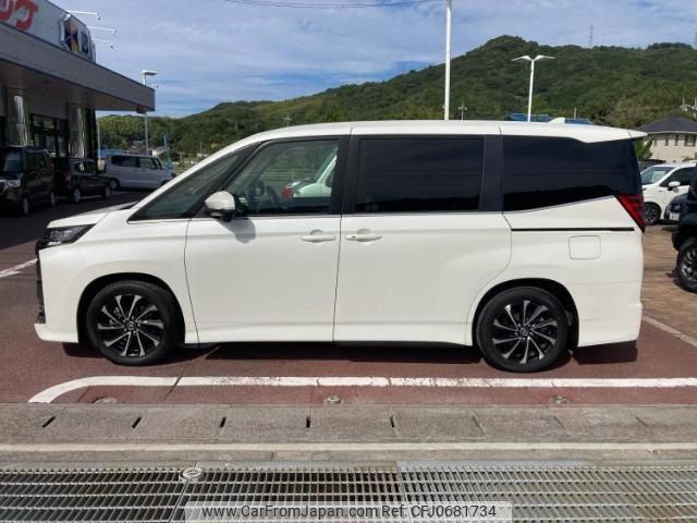 toyota noah 2023 quick_quick_6AA-ZWR90W_ZWR90-0118820 image 2