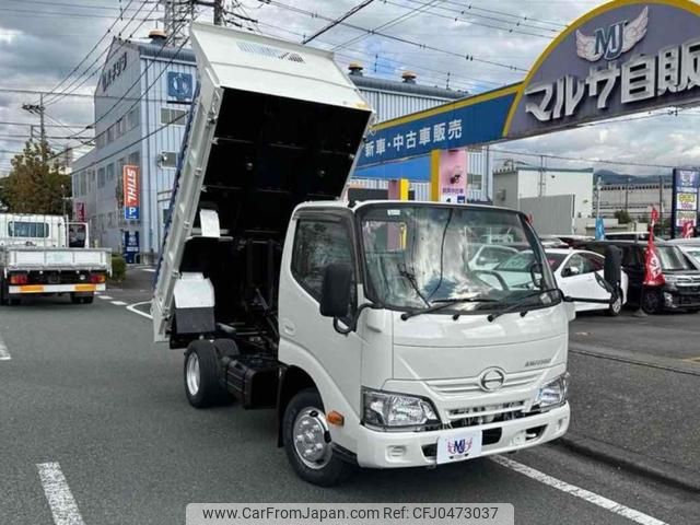 hino dutro 2017 GOO_NET_EXCHANGE_0600699A30241121W001 image 1