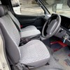 toyota hiace-commuter 2000 200205152308 image 11