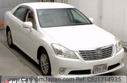 toyota crown 2010 CFJ1714935