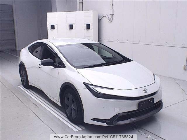 toyota prius 2024 CFJ1735824 image 1